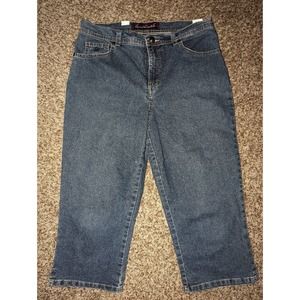 Gloria Vanderbilt Women's Amanda Capri Jeans Size 8